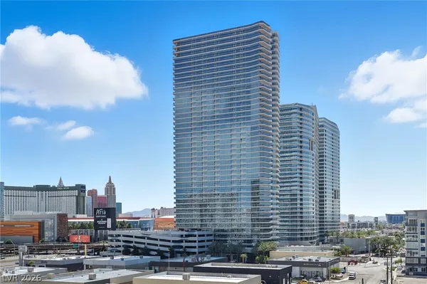 $2,540 | 4471 Dean Martin Drive, Unit 604, Las Vegas, NV 89103
