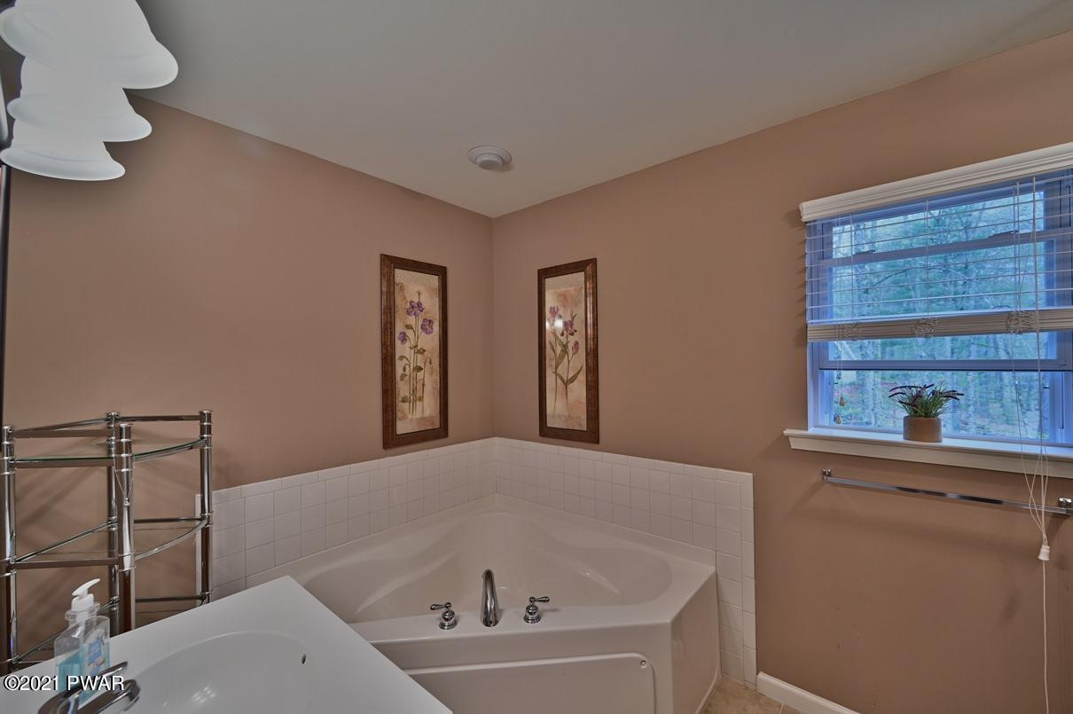 116 Bridle Road Lackawaxen, PA 18435 - Photo 47 of 122