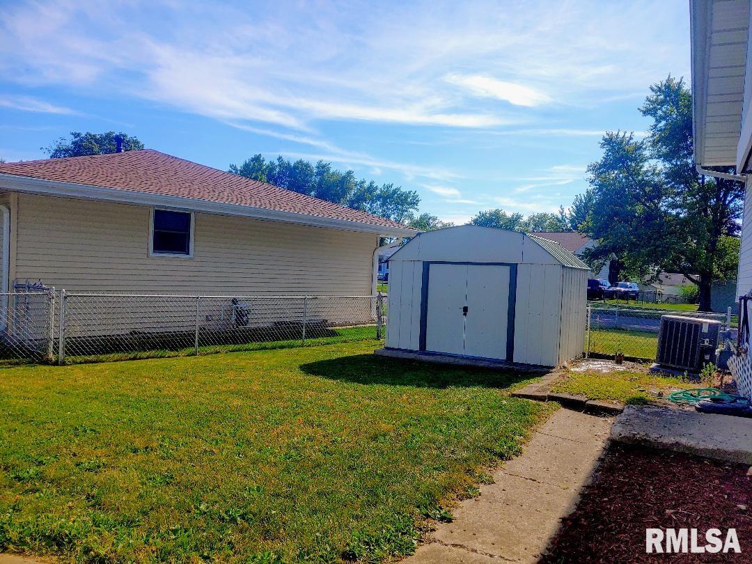 115 Lynnhaven Drive Washington, IL 61571 - Photo 25 of 29 Gallery Image 25