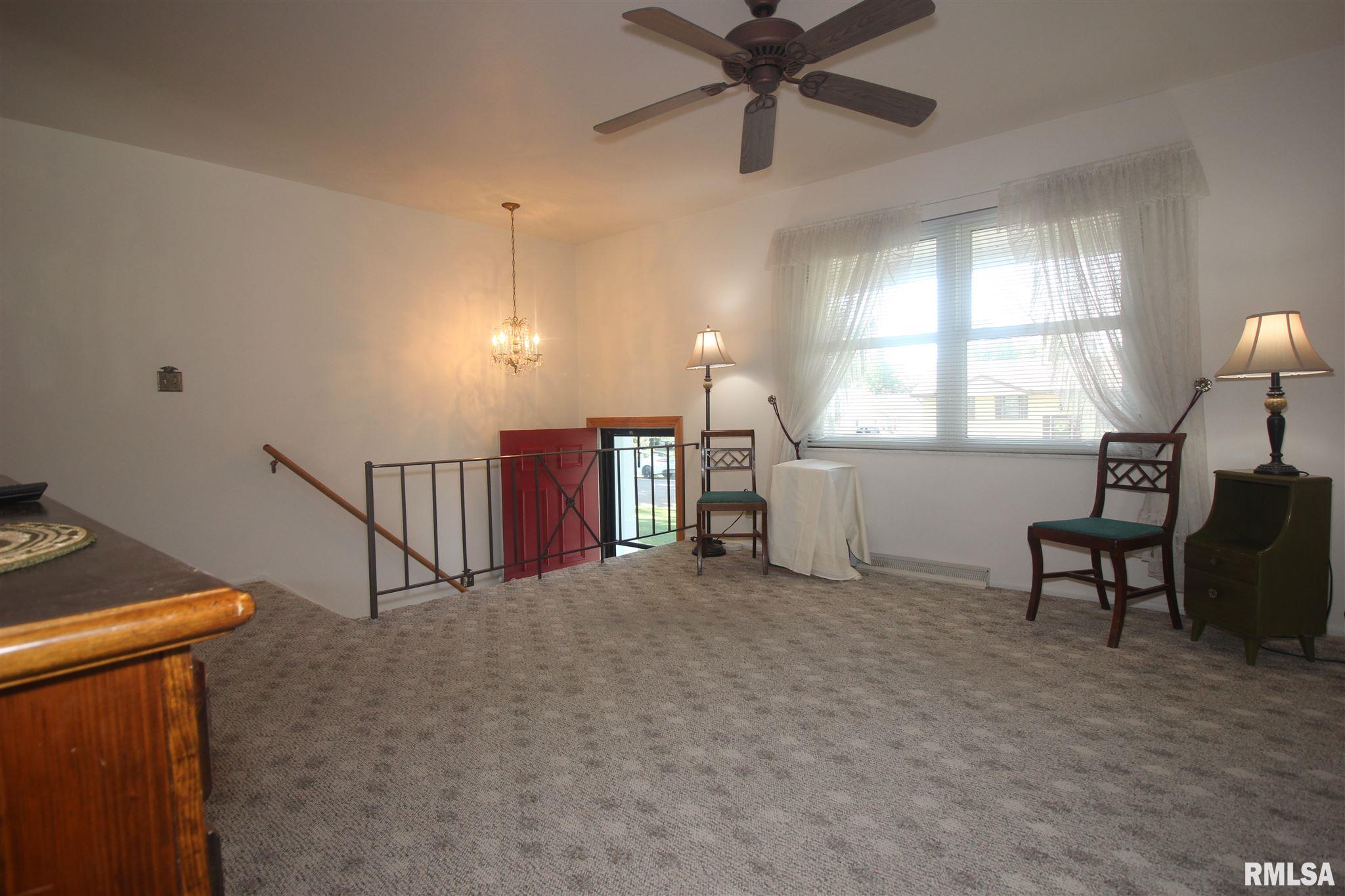 115 Lynnhaven Drive Washington, IL 61571 - Photo 5 of 29 Gallery Image 5