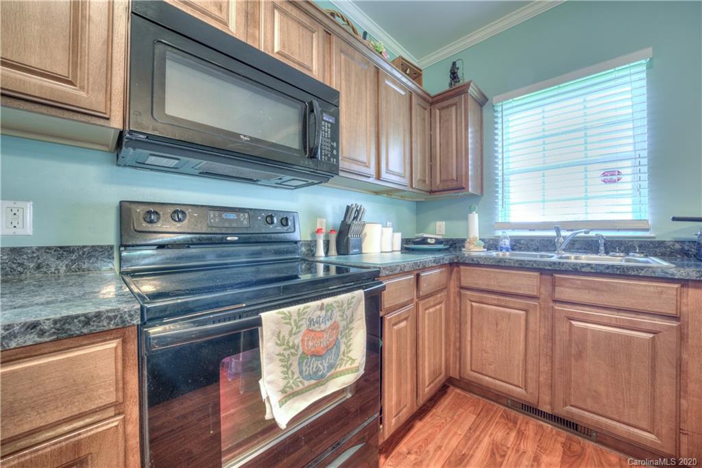 140 Ridge Bluff Road Mooresville, NC 28115 - Photo 10 of 23 Gallery Image 10