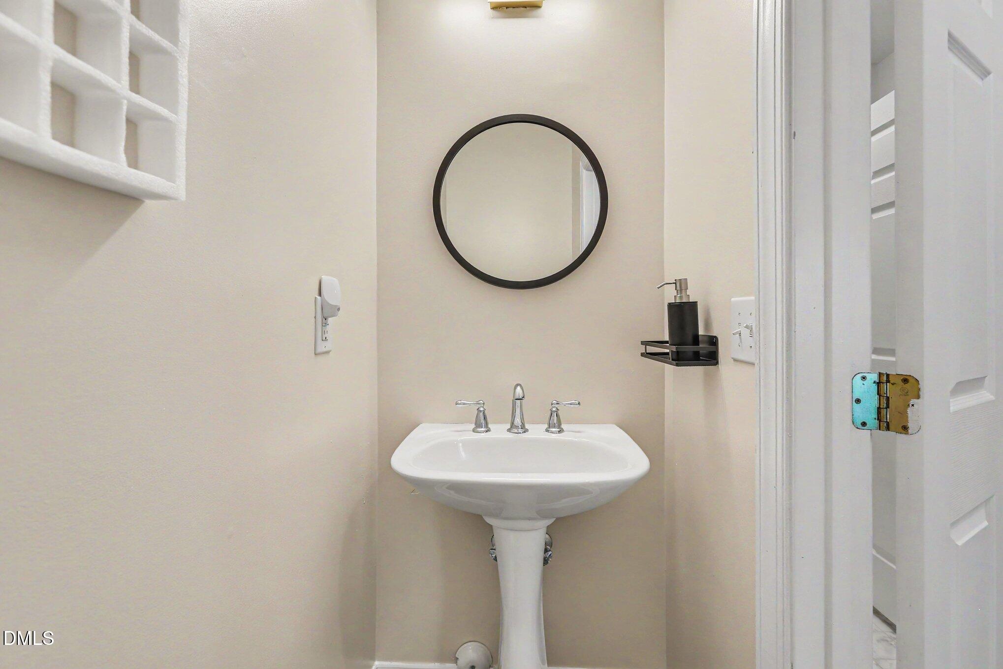 10142 Mizner Lane Raleigh, NC 27617 - Photo 22 of 29