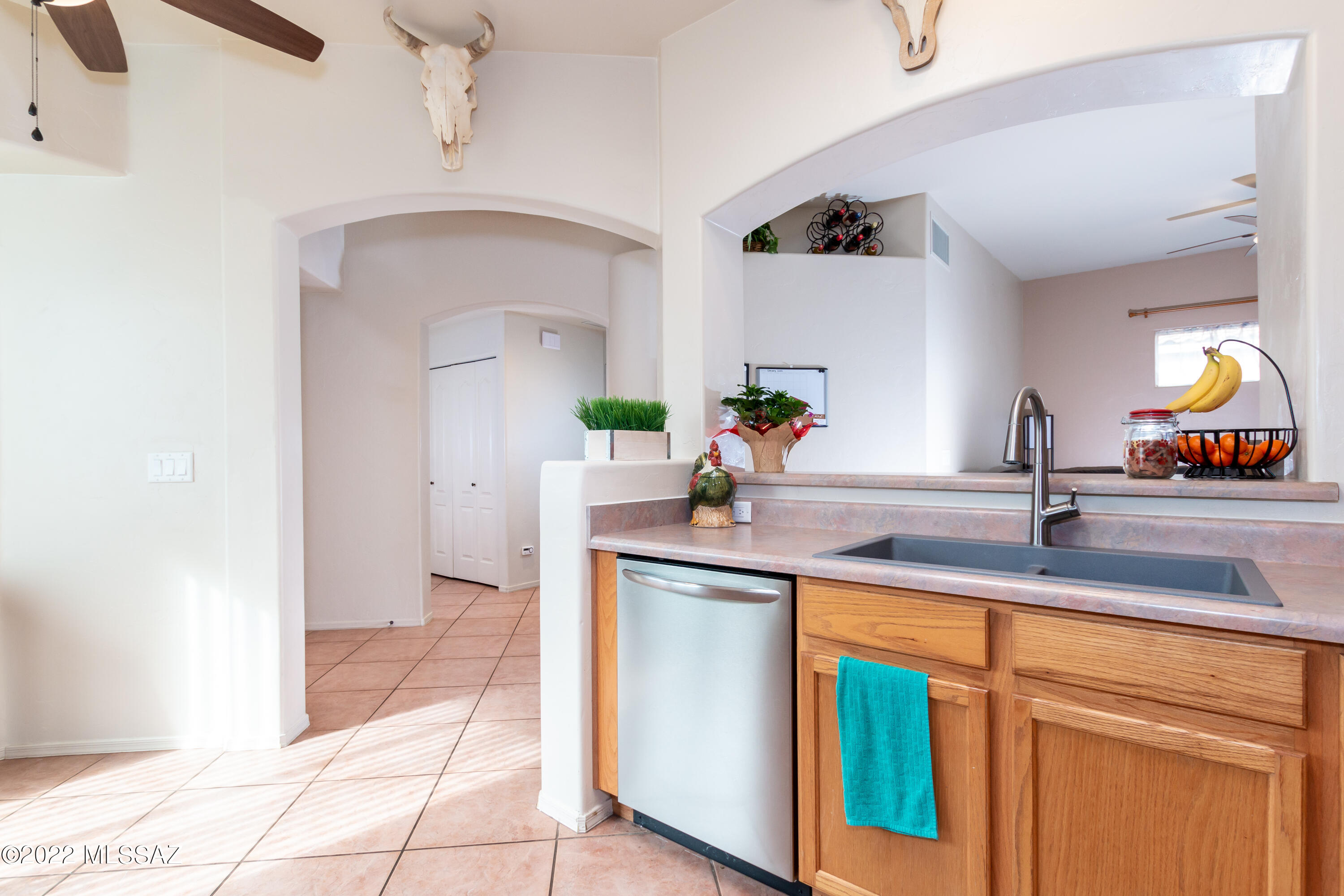 7496 West Sweet River Road Tucson, AZ 85743 - Photo 6 of 33