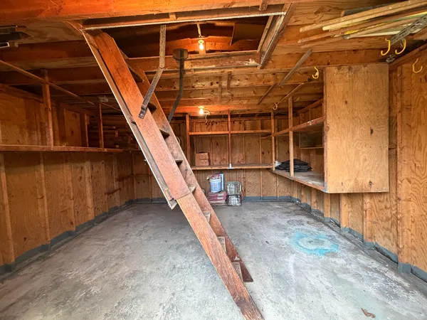 a view of entryway