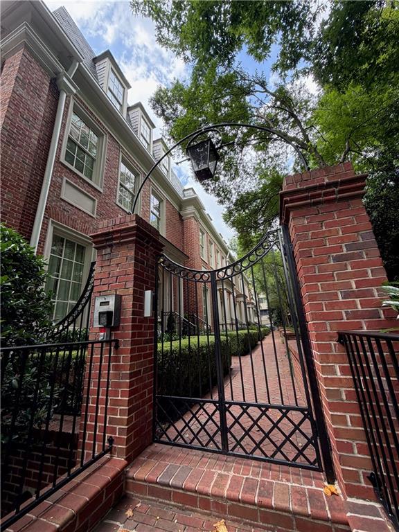 39 West Wesley Road Northwest, Unit 2 Atlanta, GA 30305 - Photo 40 of 45 Gallery Image 40