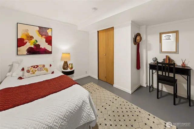 $825,000 | 7821 11th Avenue Northeast, Seattle, WA 98115