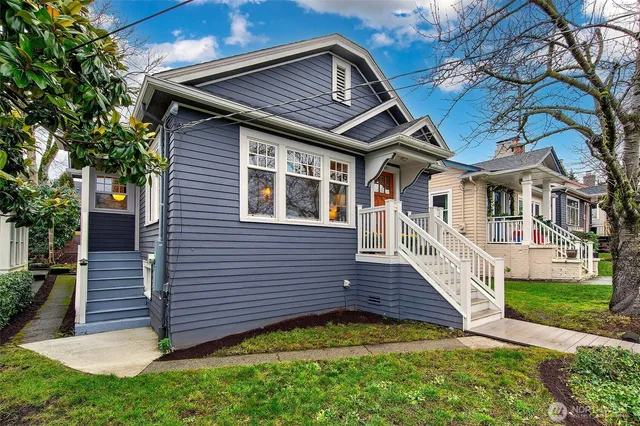 $825,000 | 7821 11th Avenue Northeast, Seattle, WA 98115