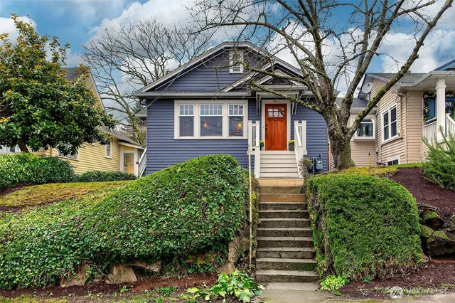 $825,000 | 7821 11th Avenue Northeast, Seattle, WA 98115