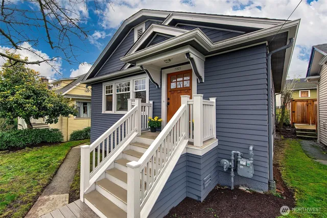 $825,000 | 7821 11th Avenue Northeast, Seattle, WA 98115