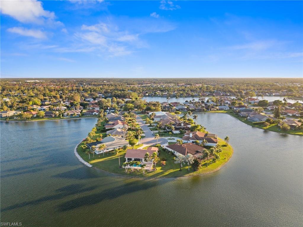 6752 Compton Lane North Naples, FL 34104 - Photo 2 of 23