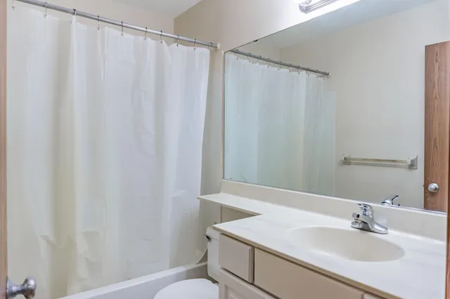 $174,900 | 22 East 13th Street, Waconia, MN 55387