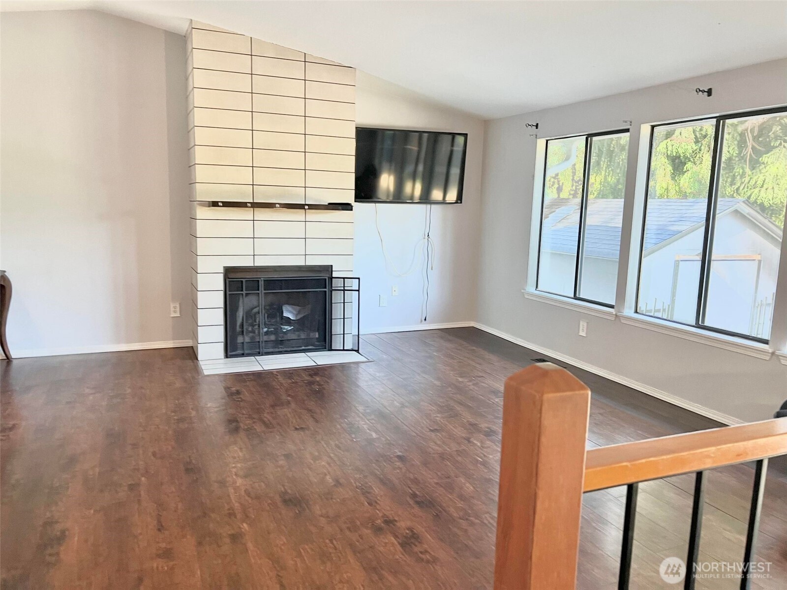 156 South 358th Street Federal Way, WA 98003 - Photo 5 of 35 a view of an empty room with a fireplace and a window