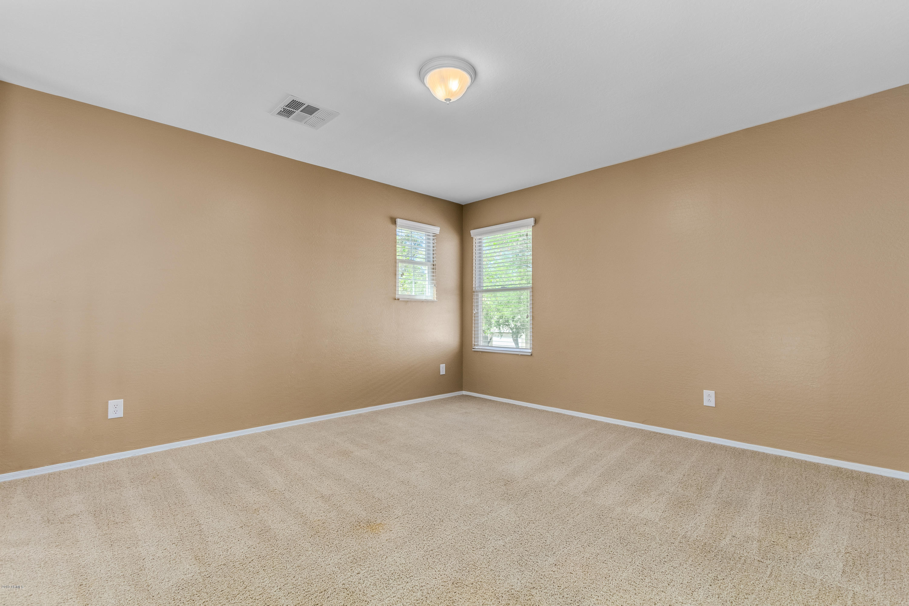 2234 East Fraktur Road Phoenix, AZ 85040 - Photo 12 of 27 Master Suite