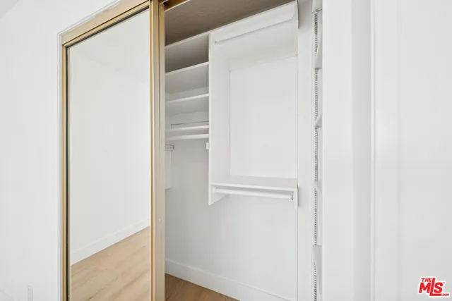 $4,100 | 919 South Sherbourne Drive, Unit 3, Los Angeles, CA 90035