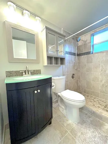 $1,800 | 4147 Northwest 90th Avenue, Unit 206, Coral Springs, FL 33065