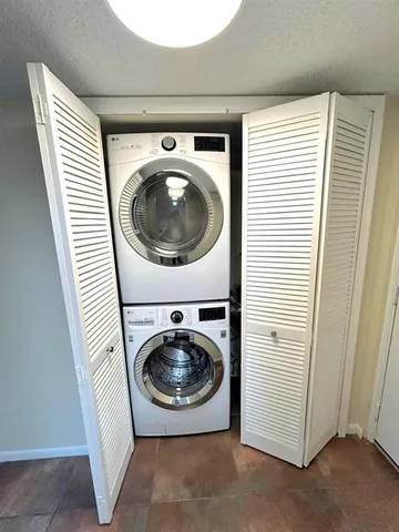 $1,800 | 4147 Northwest 90th Avenue, Unit 206, Coral Springs, FL 33065