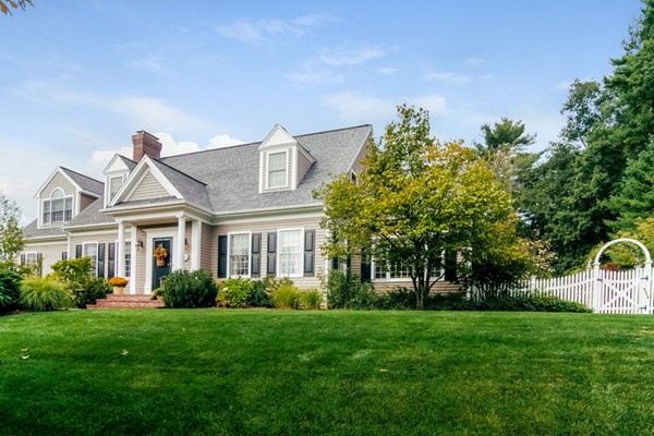 36 Planting Field Road Medfield, MA 02052 - Photo 1 of 28 Gallery Image 1