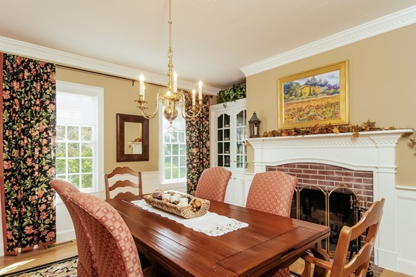36 Planting Field Road Medfield, MA 02052 - Photo 5 of 28 Gallery Image 5