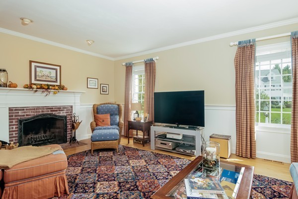 36 Planting Field Road Medfield, MA 02052 - Photo 8 of 28 Gallery Image 8