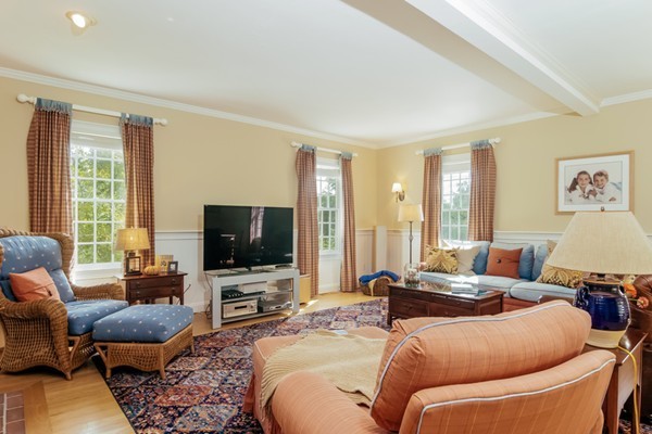 36 Planting Field Road Medfield, MA 02052 - Photo 9 of 28 Gallery Image 9