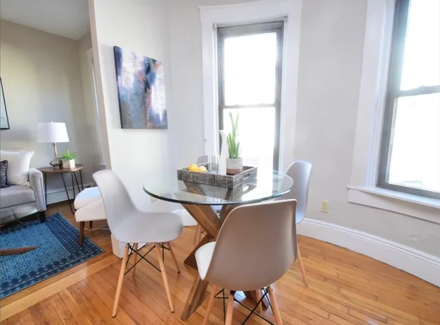 $2,400 | 217 Boylston Street, Unit 2, Boston, MA 02130