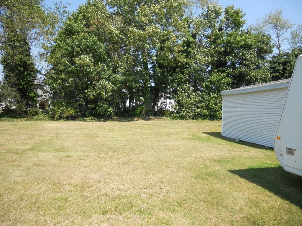 158 Kaufman Road Somerset, MA 02726 - Photo 4 of 21 Gallery Image 4