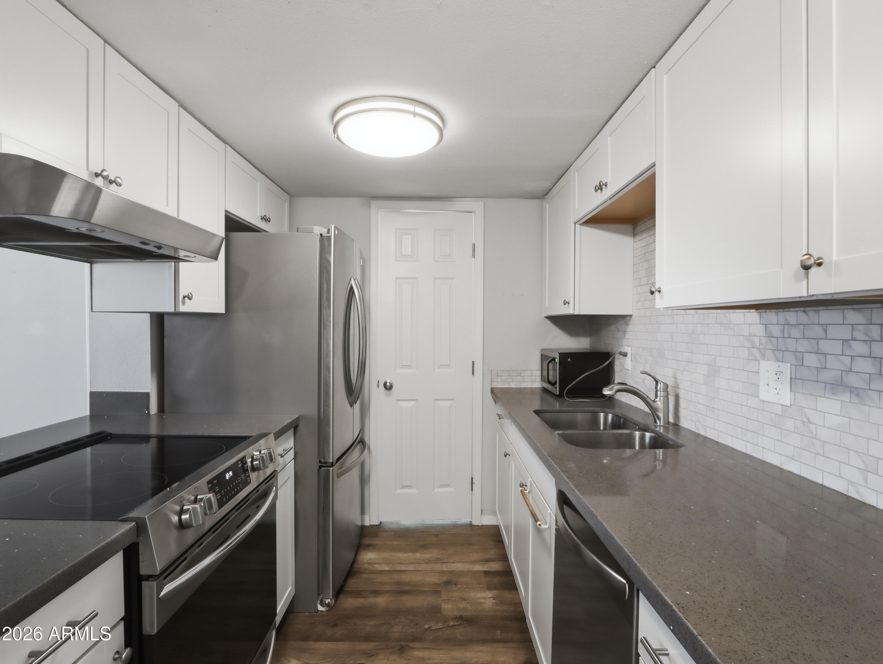 4051 West Palomino Road Phoenix, AZ 85019 - Photo 9 of 29 Palomino00007