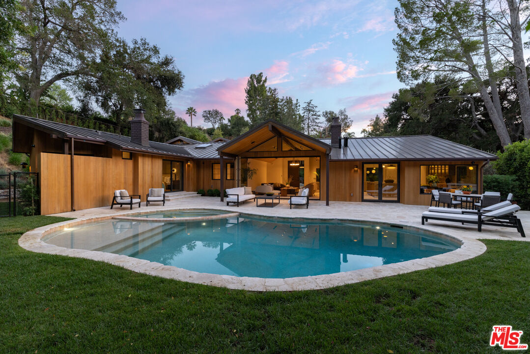 4146 High Valley Road Los Angeles, CA 91436 - Photo 1 of 34 Gallery Image 1