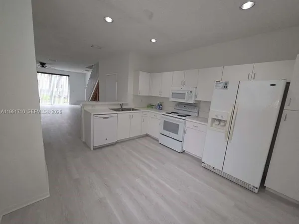 $3,400 | 3665 San Simeon Circle, Unit 3665, Weston, FL 33331