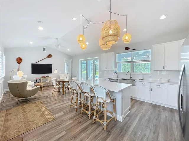 $3,000,000 | 10220 Bay Lake Road, Groveland, FL 34736