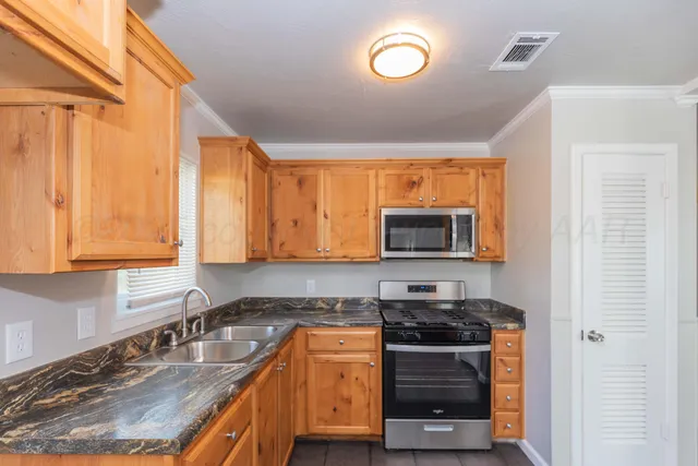 $179,000 | 3617 Southeast 31st Avenue, Amarillo, TX 79103