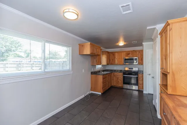 $179,000 | 3617 Southeast 31st Avenue, Amarillo, TX 79103