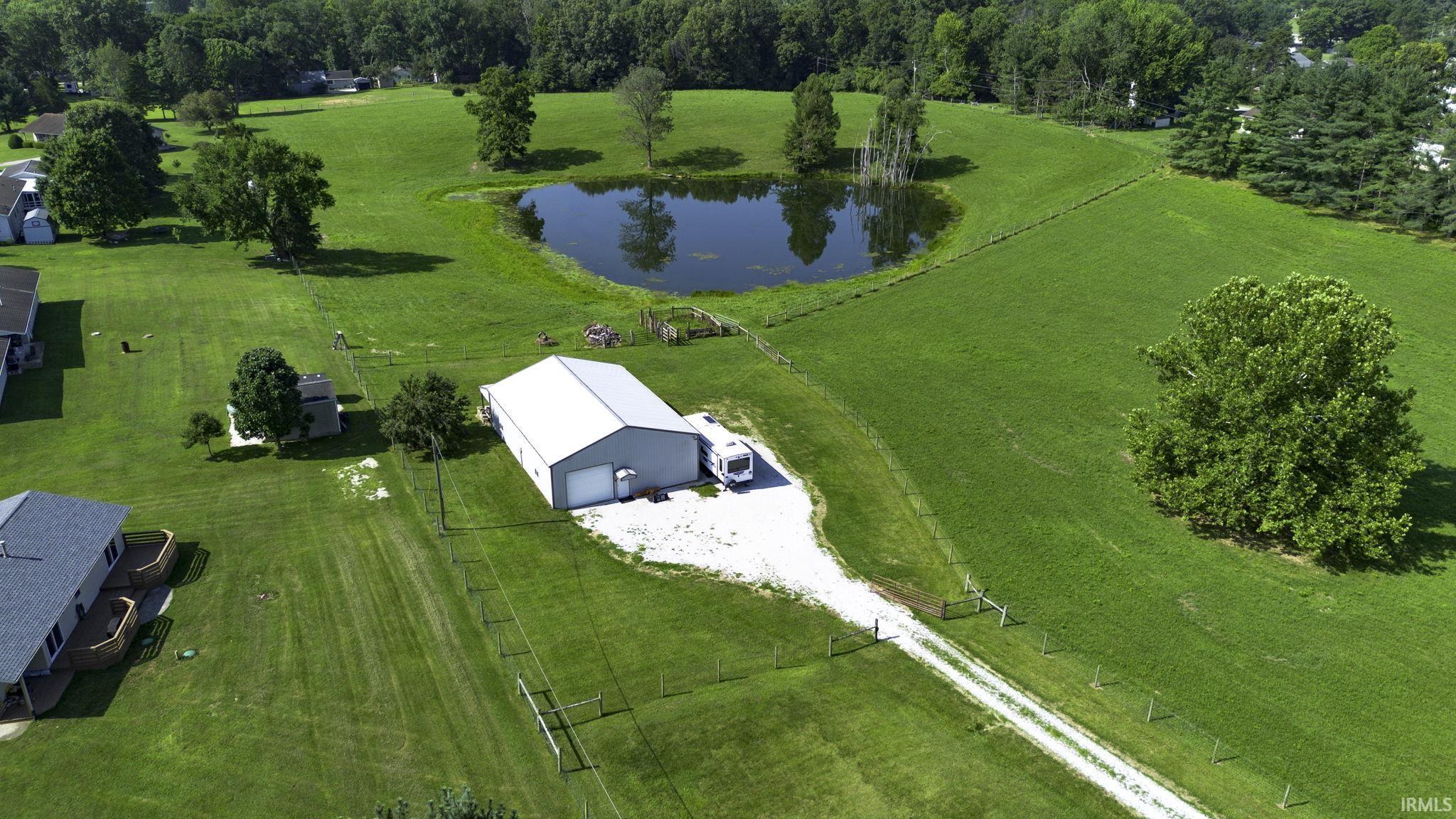157 Bennett Road Bedford, IN 47421 - Photo 5 of 33