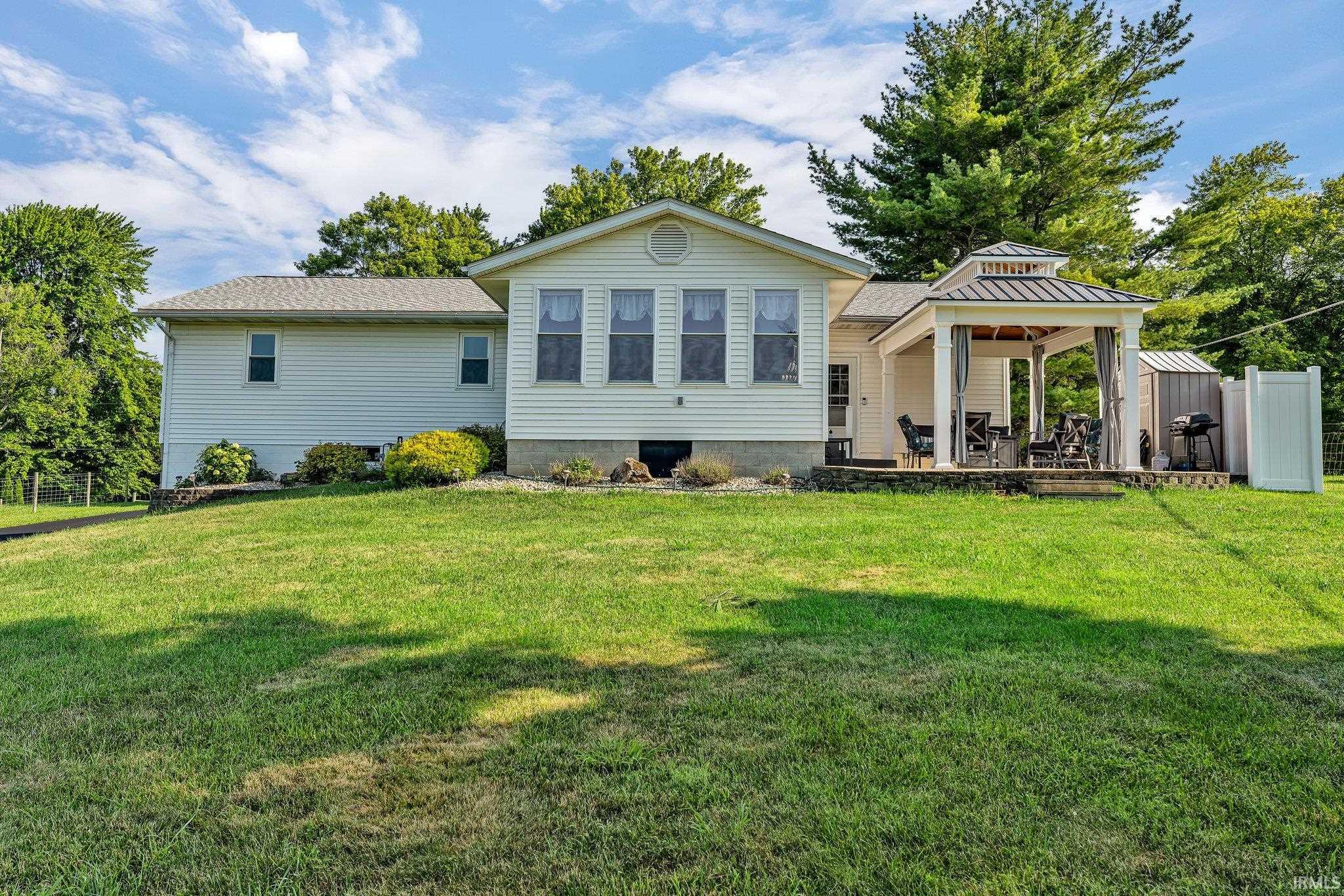 157 Bennett Road Bedford, IN 47421 - Photo 8 of 33