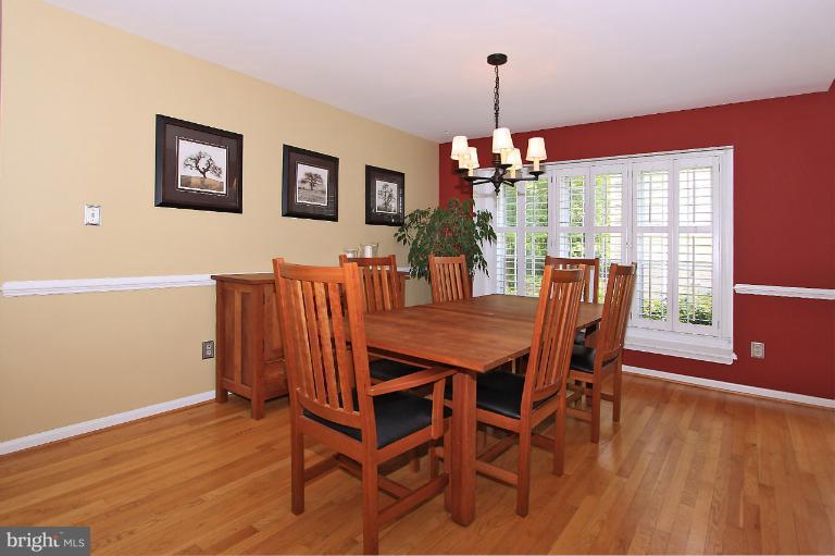 11602 Springhouse Place Reston, VA 20194 - Photo 22 of 29 Dining Room