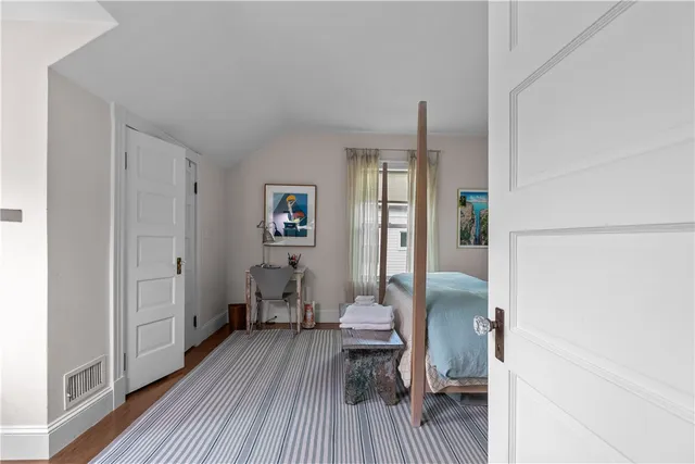 $4,200 | 132 Ruggles Avenue, Newport, RI 02840