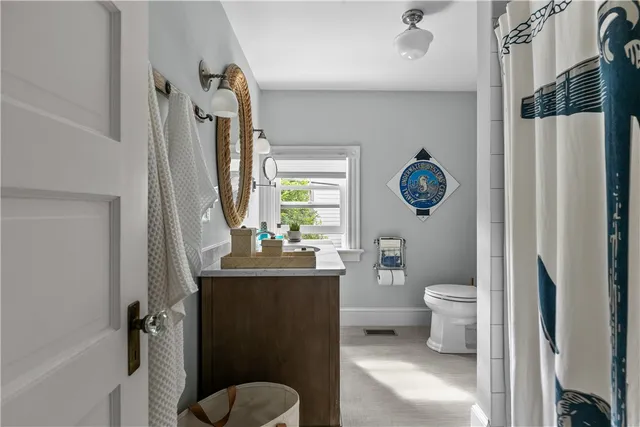 $4,200 | 132 Ruggles Avenue, Newport, RI 02840