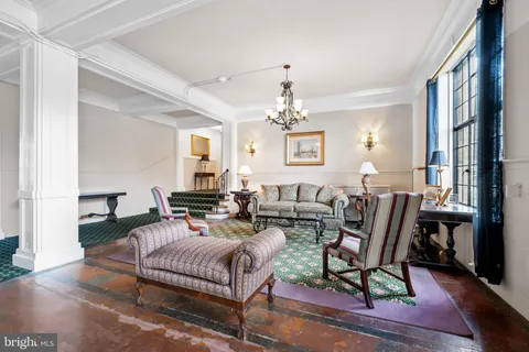 $179,900 | 1305 North Broom Street, Unit 405, Wilmington, DE 19806