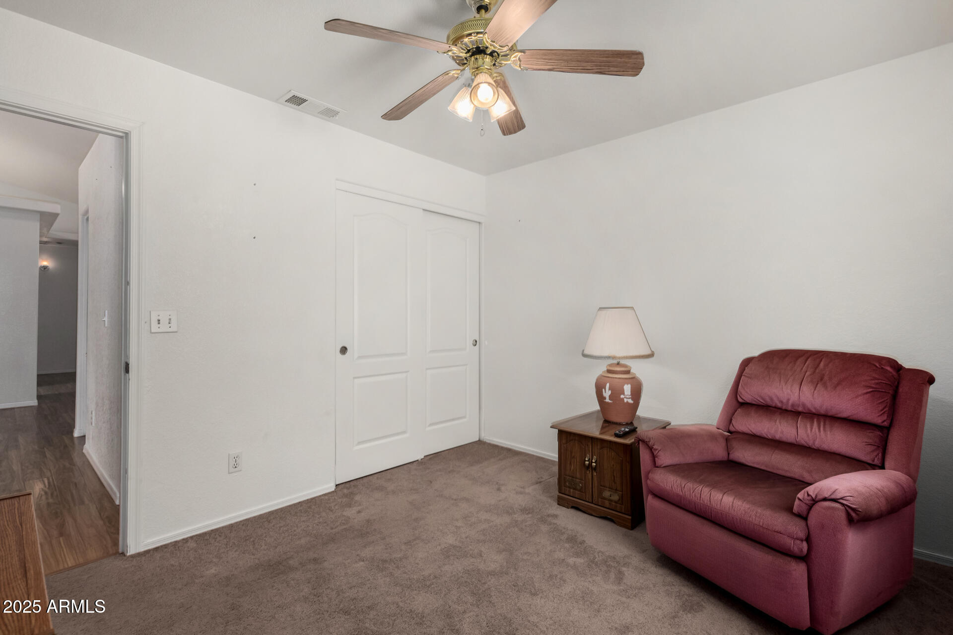1794 West 11th Avenue Apache Junction, AZ 85120 - Photo 25 of 33 a living room with furniture
