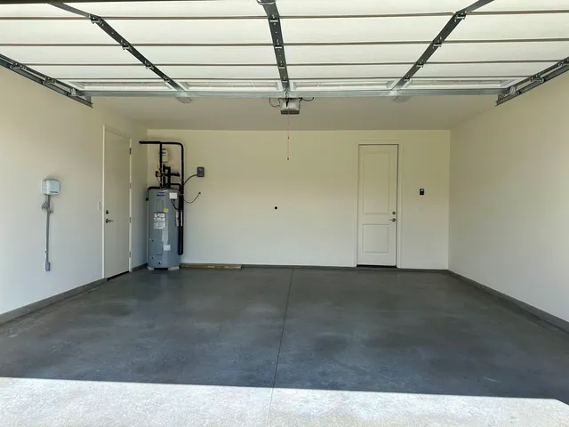 a view of a garage