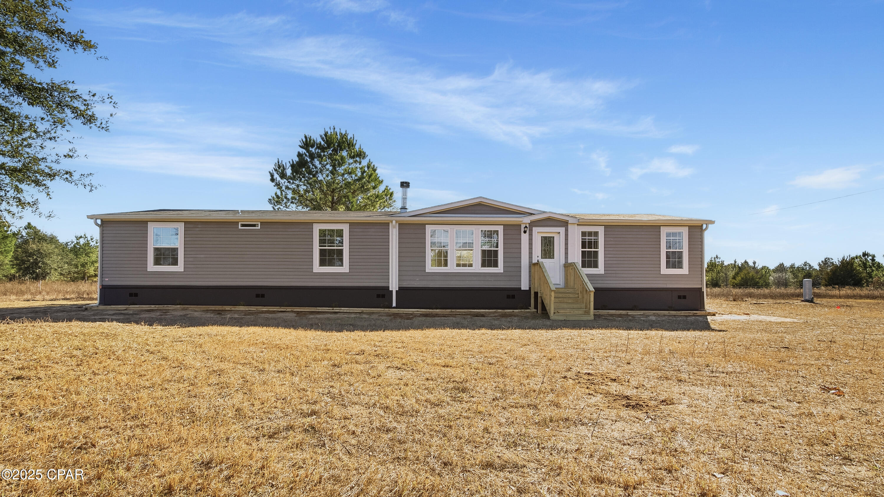 5375 Suncrest Road Marianna, FL 32448 - Photo 2 of 41