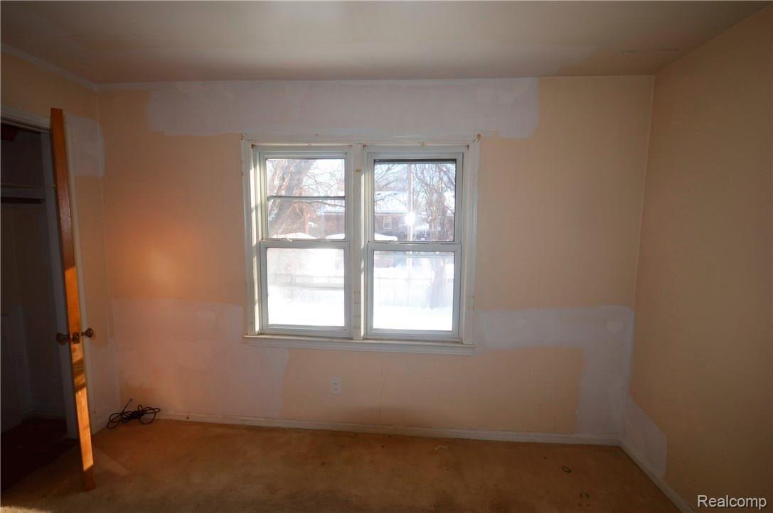 19186 Meyers Road Detroit, MI 48235 - Photo 18 of 19 12-19-16 104.JPG