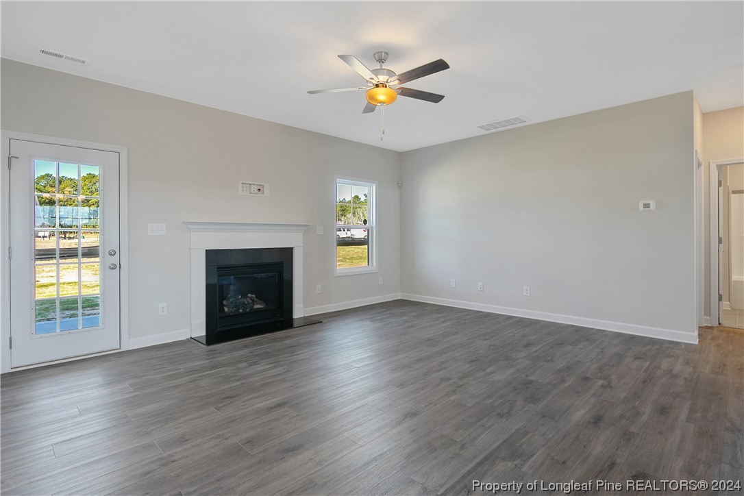 5453 Seedling Road Fayetteville, NC 28311 - Photo 12 of 50 Gallery Image 12