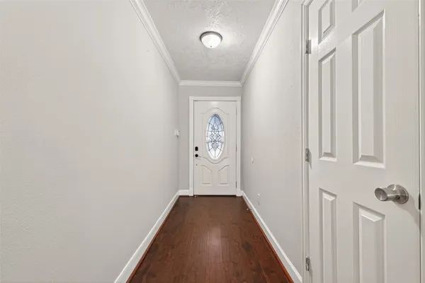 $1,900 | 10006 Towne Tower Lane, Sugar Land, TX 77498