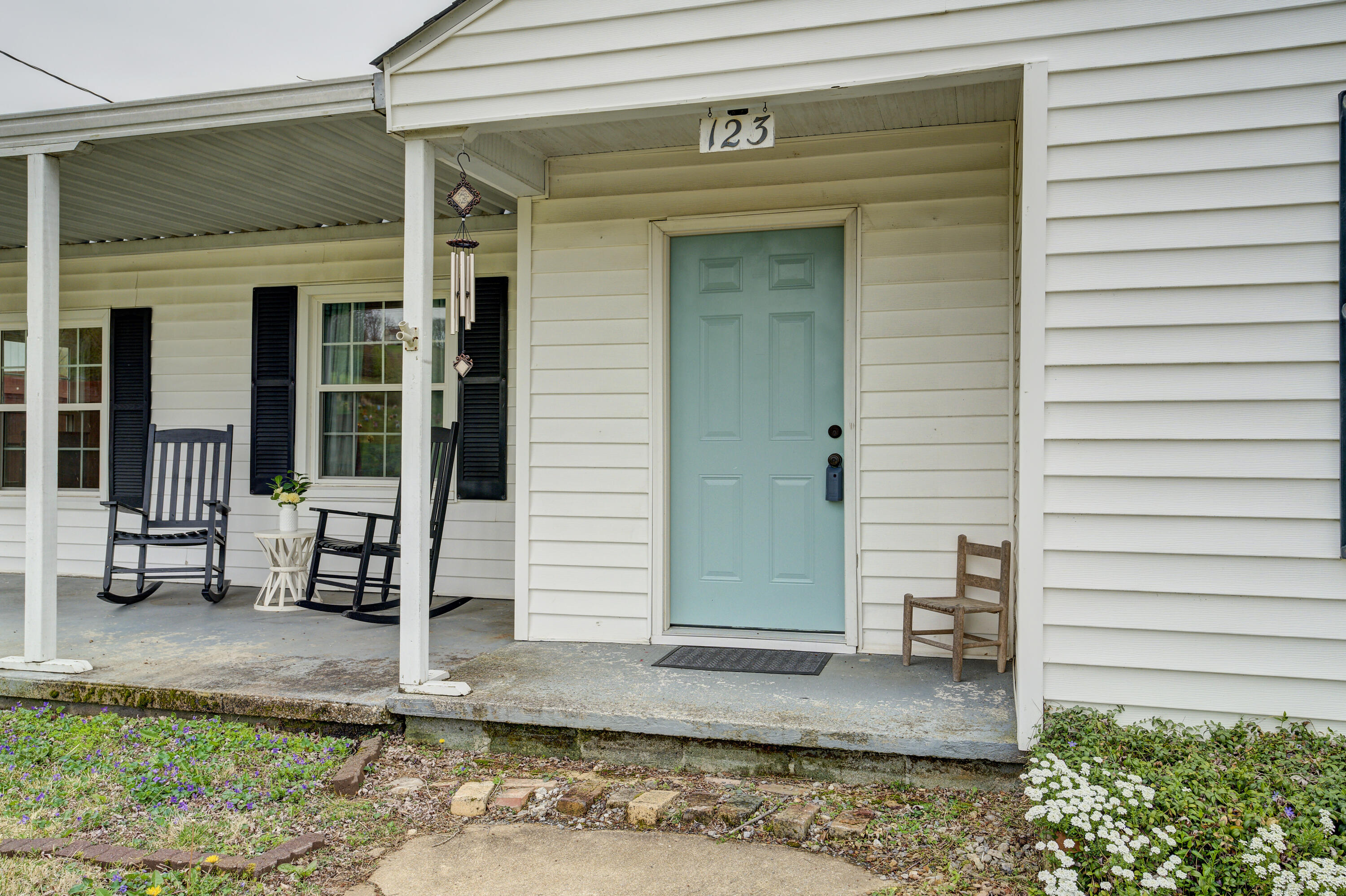 123 Cooks Valley Road Kingsport, TN 37664 - Photo 4 of 27 Cooks-26