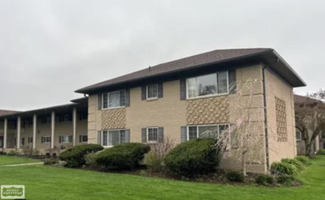 2311 Walton Boulevard, Unit 40 Rochester Hills, MI 48309 - Photo 1 of 8