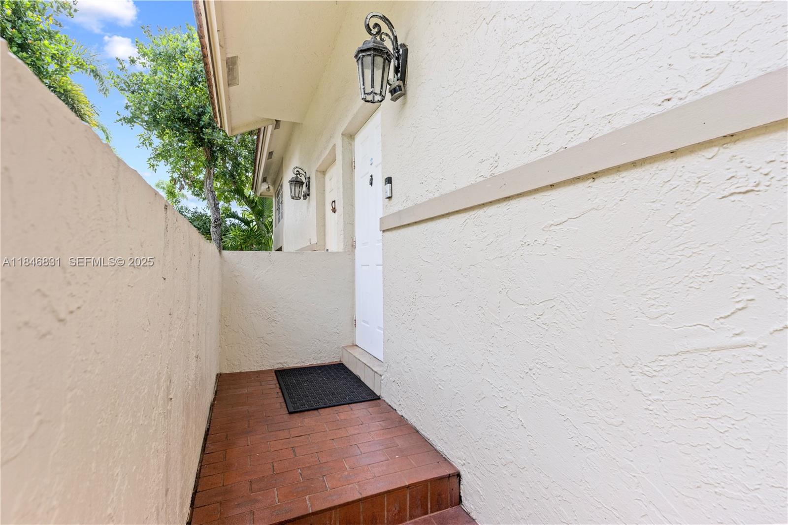 6603 Via Regina, Unit 50 Boca Raton, FL 33433 - Photo 6 of 48 a view of entryway