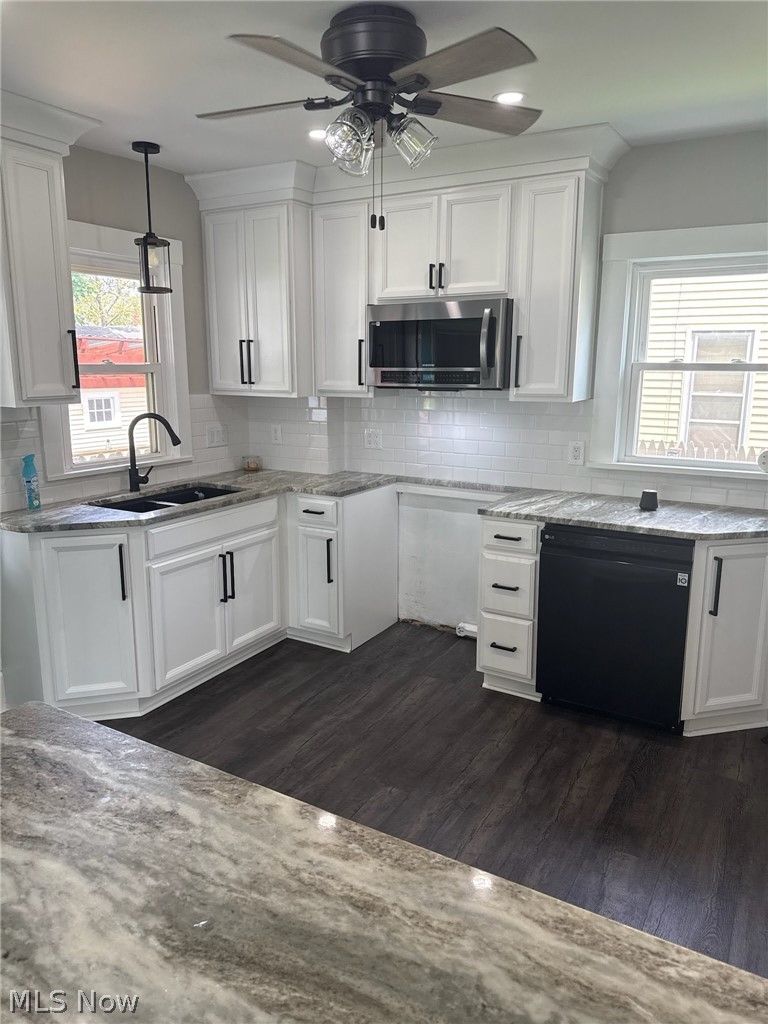 449 7th Street Struthers, OH 44471 - Photo 5 of 16