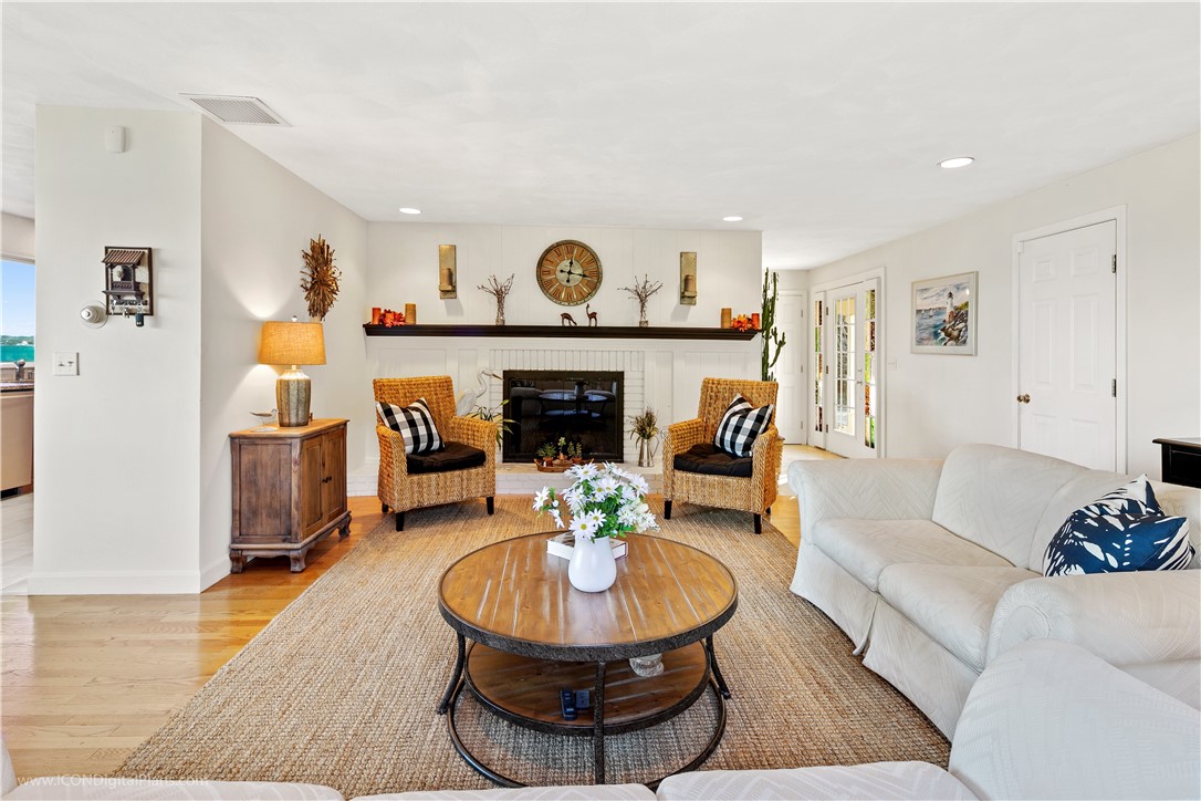 22 Oliver Hazard Perry Road Portsmouth, RI 02871 - Photo 13 of 50 Gallery Image 13