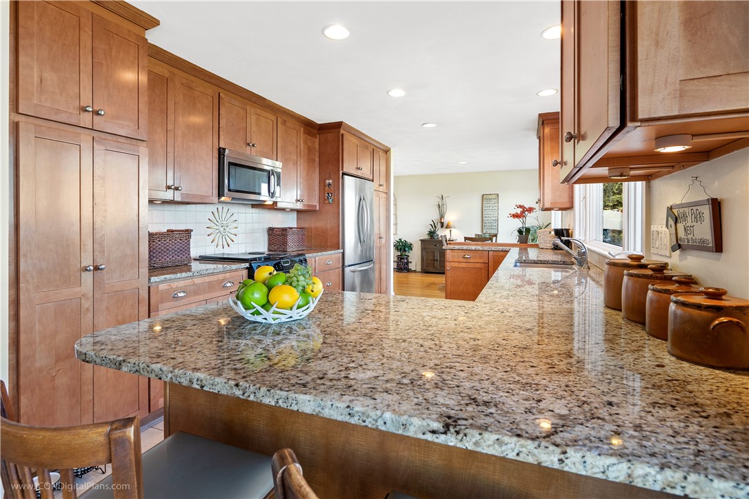 22 Oliver Hazard Perry Road Portsmouth, RI 02871 - Photo 18 of 50 Gallery Image 18